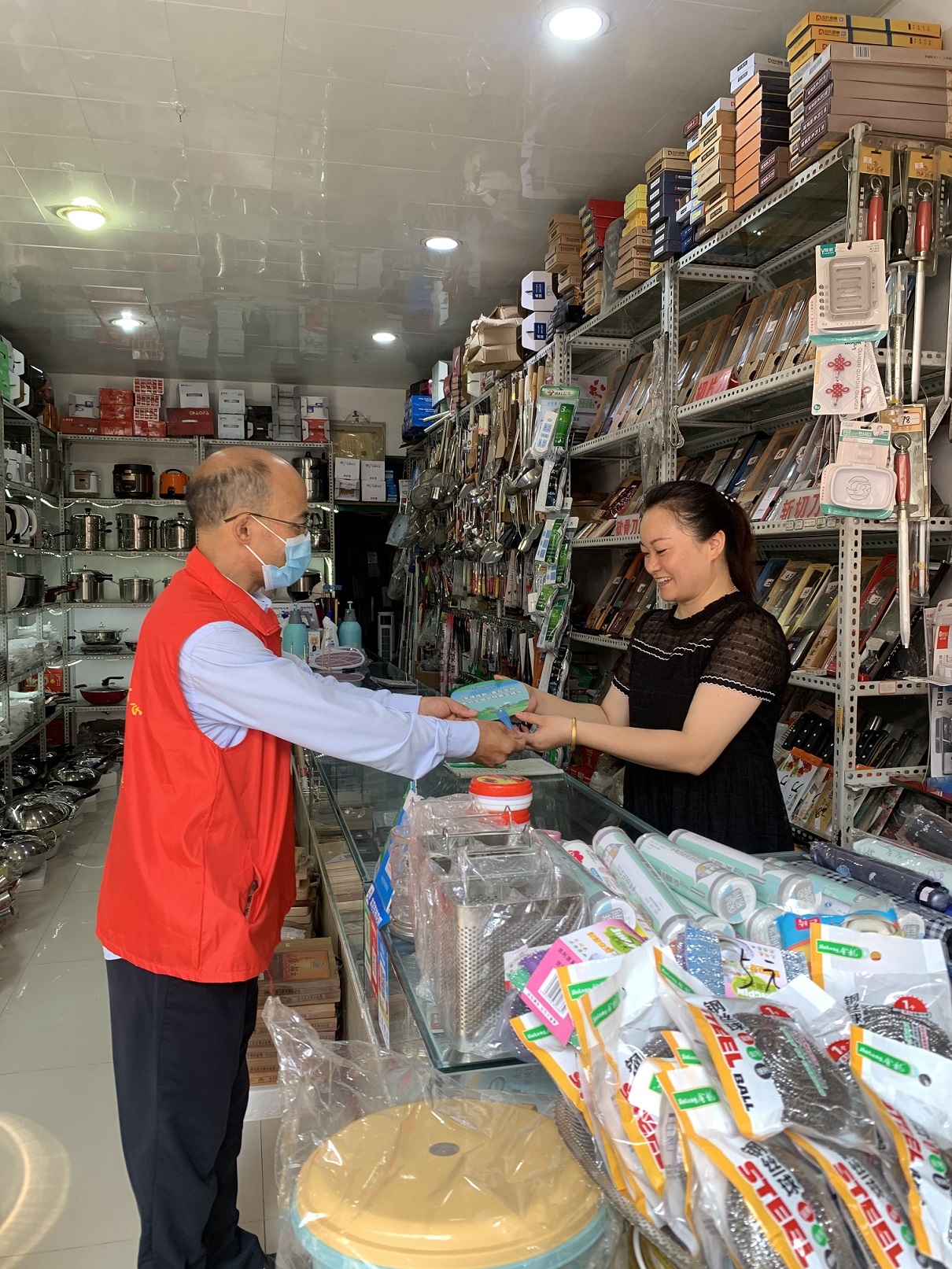 幸福成都 美在文(wén)明 天府花(huā)香谷黨支部開展主題黨日活動 幸福成都 美在文(wén)明 天府花(huā)香谷黨支部開展主題黨日活動