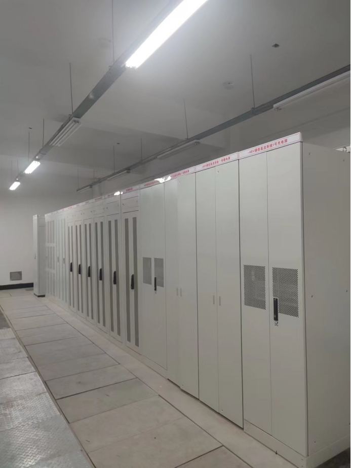 四川瑞康參建的全球最大、海拔最高的 水光互補電(diàn)站正式投産(chǎn) 四川瑞康參建的全球最大、海拔最高的 水光互補電(diàn)站正式投産(chǎn)